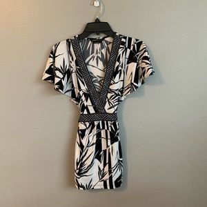 BCBG Black and White Top with Tie Waist Size M